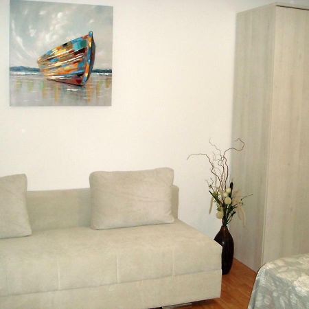 App Ivan Junior Selce Exterior photo